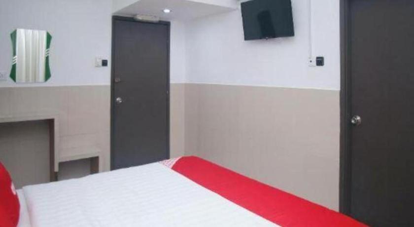 Oyo 89851 Leila Hotel SDK Eksteriør billede