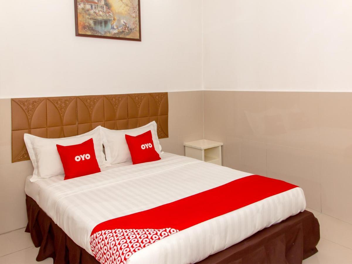 Oyo 89851 Leila Hotel SDK Eksteriør billede